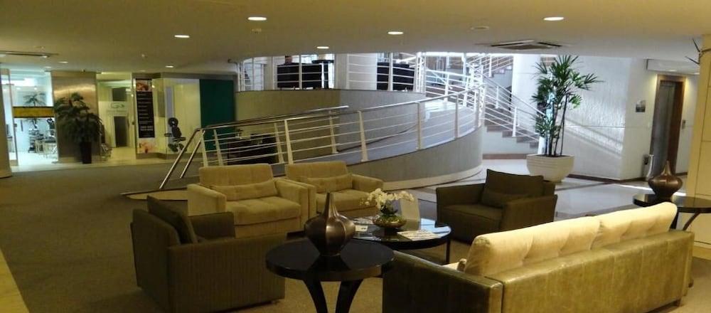 לונדרינה Hotel Boulevard מראה חיצוני תמונה