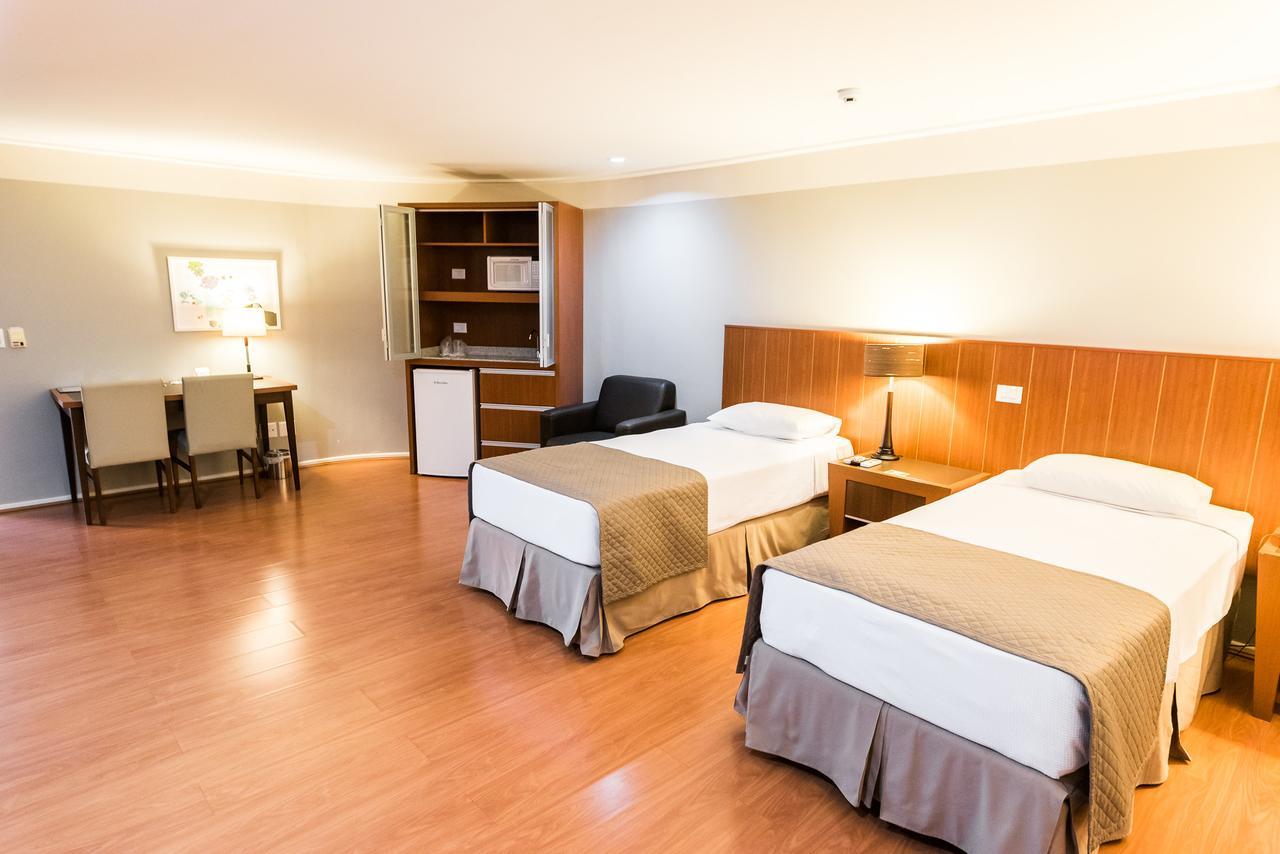 לונדרינה Hotel Boulevard מראה חיצוני תמונה