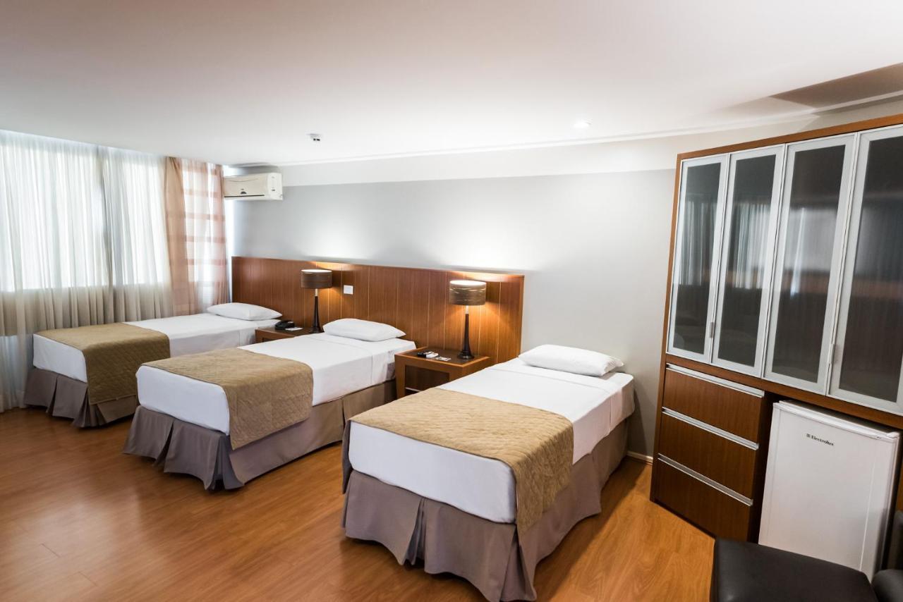 לונדרינה Hotel Boulevard מראה חיצוני תמונה